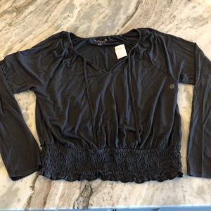 American Eagle cinch waste shirt. Black, Large